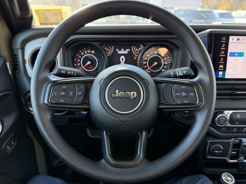 New 2026 Jeep Gladiator Sport AWD/4WD image 10