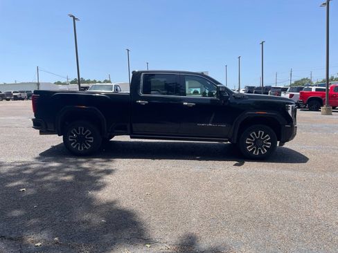 Used 2024 GMC Sierra 2500 Denali Ultimate w/ Max Trailering Package AWD/4WD image 7