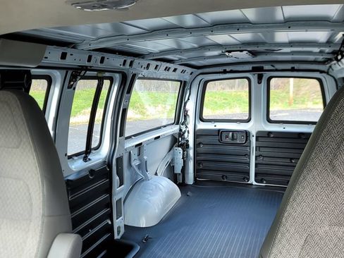 New 2025 Chevrolet Express 2500 w/ Communications Package RWD image 25