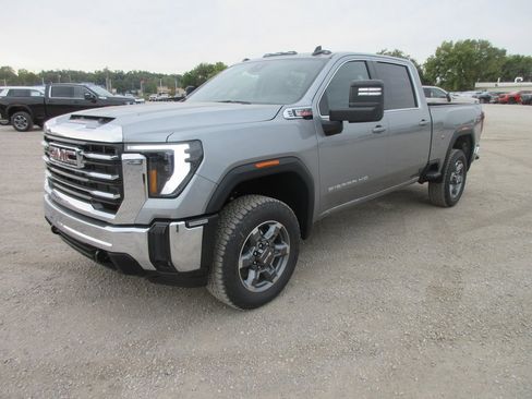 New 2026 GMC Sierra 2500 SLE w/ SLE Value Package; image 11