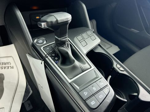 New 2026 Kia Sportage LX FWD image 23
