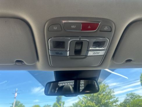 Used 2023 Kia Telluride EX w/ EX Captain's Chair Package AWD/4WD image 14