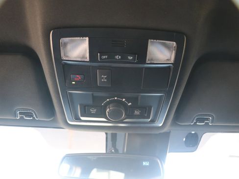 Used 2022 Toyota Tacoma TRD Off-Road image 25