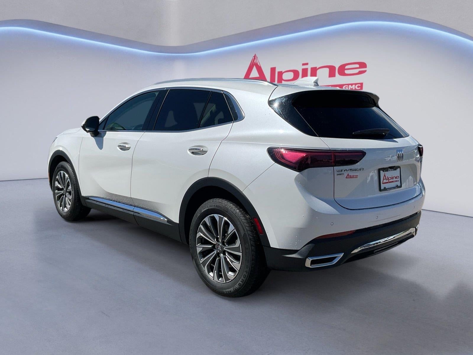 Used 2024 Buick Envision Preferred AWD/4WD image 3