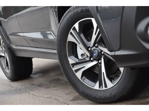 Certified 2025 Subaru Crosstrek 2.0i Premium image 9