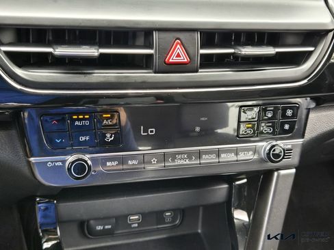 Certified 2025 Kia Seltos S FWD image 23