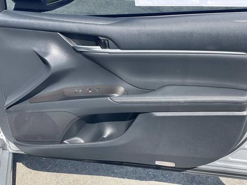 Used 2023 Toyota Camry XSE FWD image 32