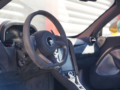 Used 2019 McLaren 720S Performance image 16