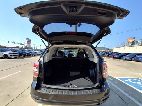 Used 2014 Subaru Forester 2.5i Limited w/ Popular Package #2 AWD/4WD image 39
