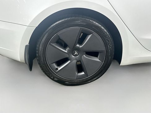 Used 2023 Tesla Model 3 Standard Range RWD image 11