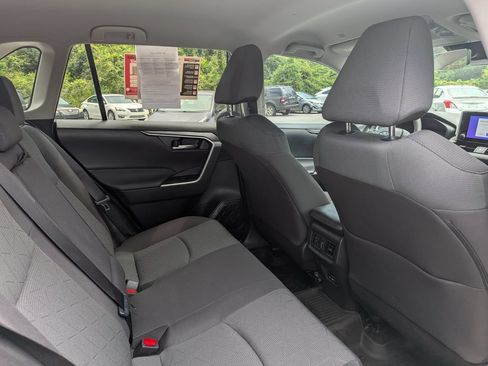 Used 2023 Toyota RAV4 AWD Hybrid image 25
