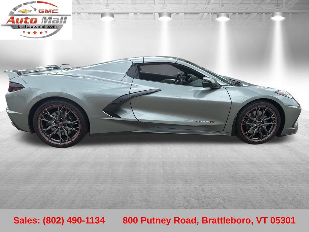 Used 2023 Chevrolet Corvette Stingray Preferred Conv w/ Z51 Performance Package RWD image 8