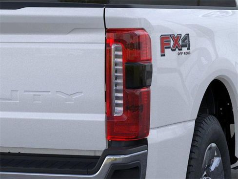 New 2026 Ford F250 Lariat w/ Lariat Ultimate Package image 21