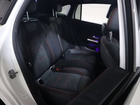 Used 2023 Mercedes-Benz GLA 250 4MATIC image 38