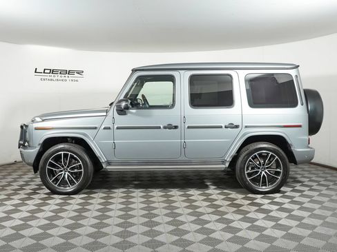 Used 2025 Mercedes-Benz G 550 image 2