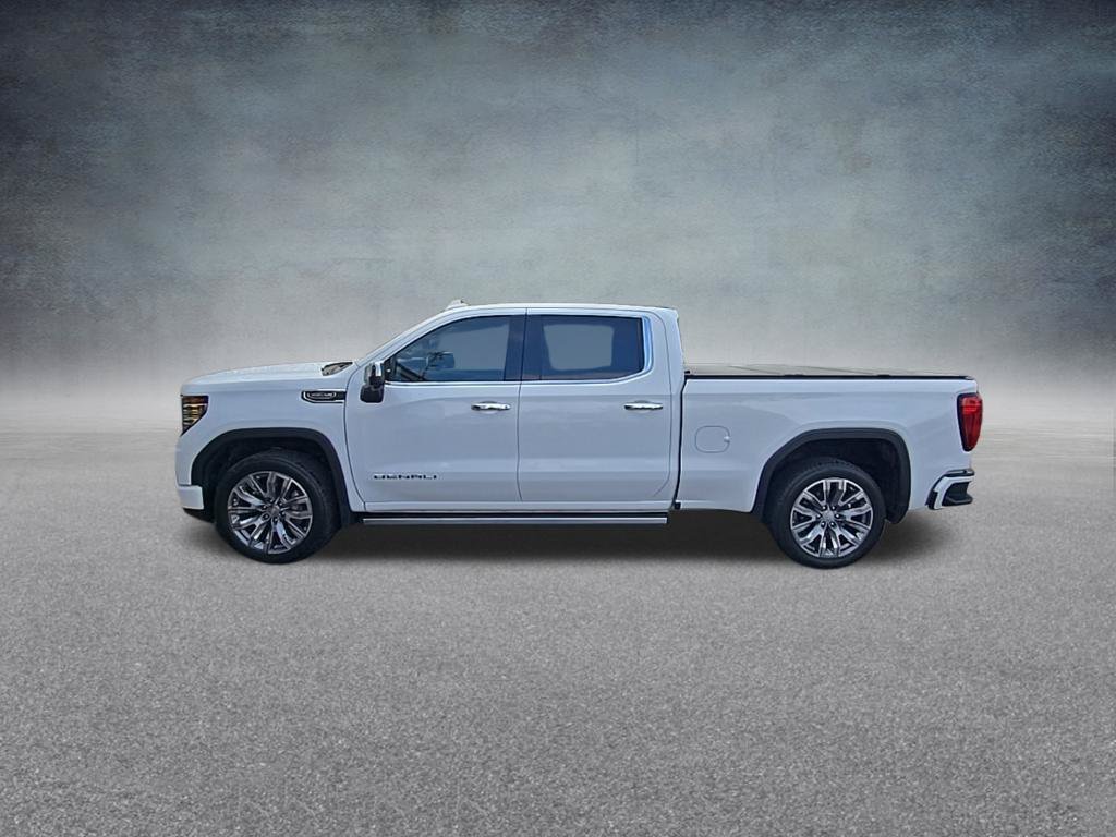 Used 2023 GMC Sierra 1500 Denali w/ Denali Reserve Package AWD/4WD image 4