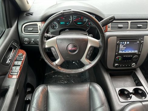 Used 2014 GMC Sierra 3500 SLT w/ SLT Convenience Package image 16