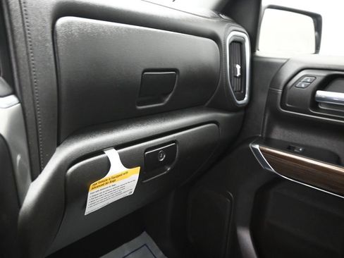 Used 2022 Chevrolet Silverado 1500 LT Trail Boss w/ Safety Package image 7