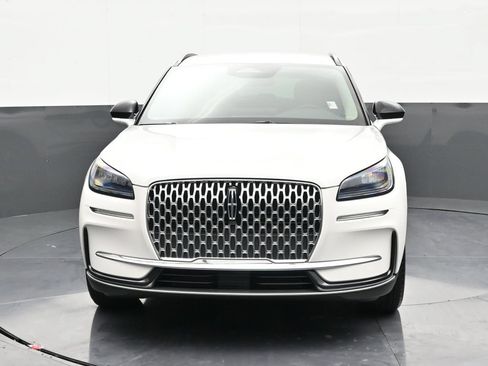 Used 2026 Lincoln Corsair Premiere FWD image 8