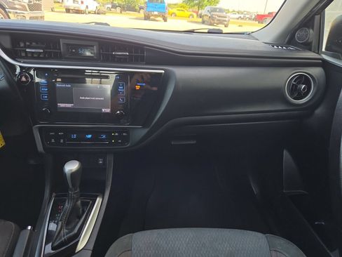 Used 2019 Toyota Corolla LE FWD image 20