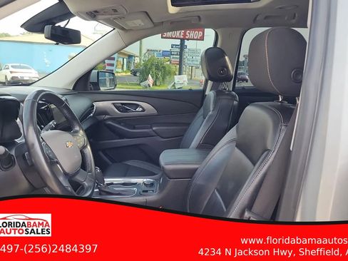 Used 2018 Chevrolet Traverse LT FWD image 20