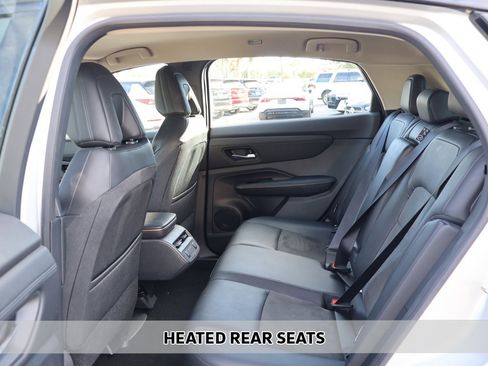 Used 2023 Nissan Ariya AWD image 8