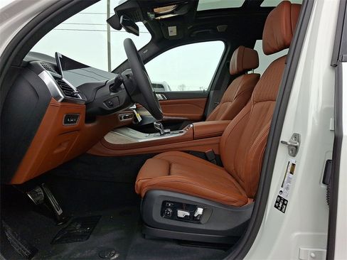 New 2026 BMW ALPINA XB7 image 11