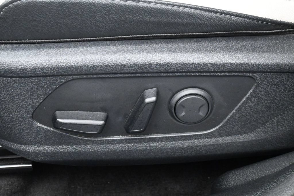 Used 2024 Kia Sportage EX FWD image 12