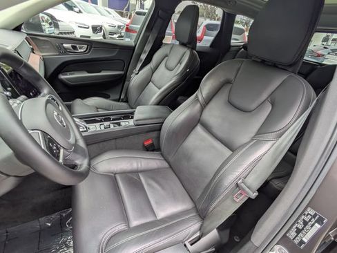 Certified 2023 Volvo XC60 T8 Ultimate AWD/4WD image 13