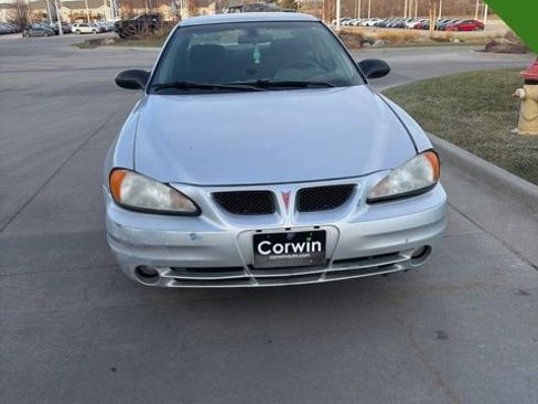 Used 2003 Pontiac Grand Am SE image 2