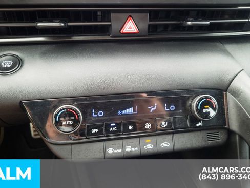 Used 2025 Hyundai Elantra Sport image 28