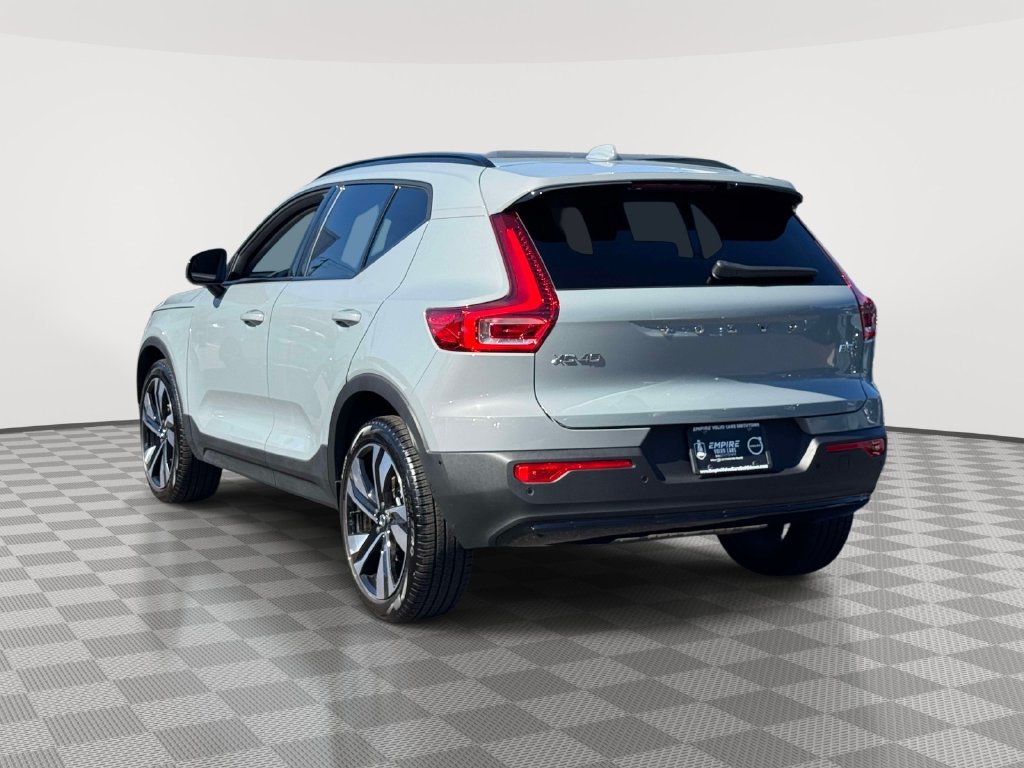 Used 2026 Volvo XC40 B5 Ultra w/ Climate Package AWD/4WD image 5