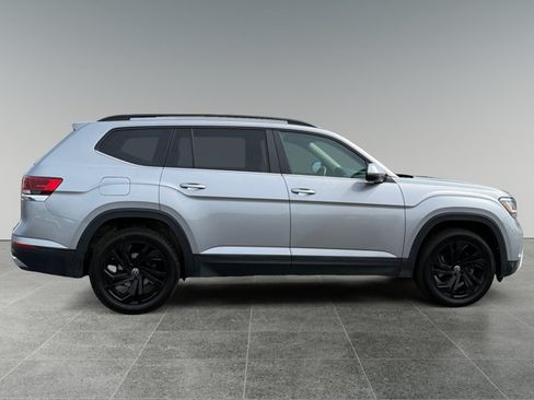 Used 2022 Volkswagen Atlas SE w/ Panoramic Sunroof Package AWD/4WD image 6