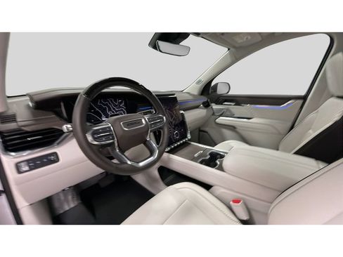 Used 2025 GMC Acadia Denali w/ Super Cruise Package AWD/4WD image 11