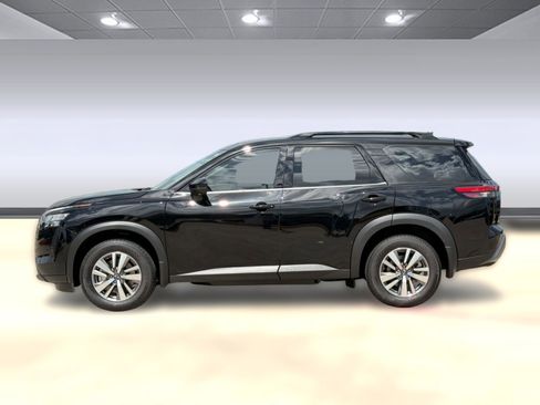 New 2026 Nissan Pathfinder SL AWD/4WD image 2