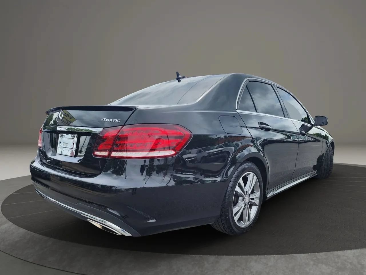Used 2014 Mercedes-Benz E 350 4MATIC Sedan image 6