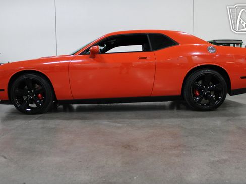 Used 2009 Dodge Challenger SRT8 image 39