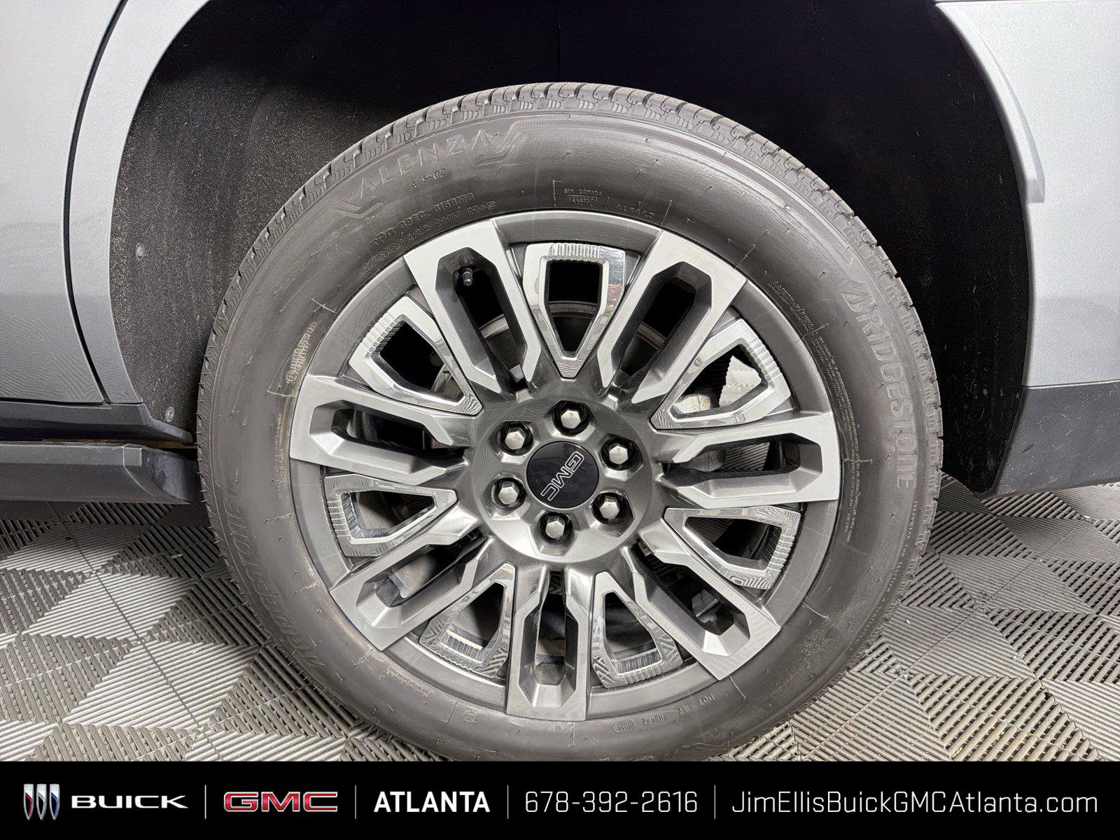 Used 2024 GMC Yukon Denali Ultimate AWD/4WD image 20