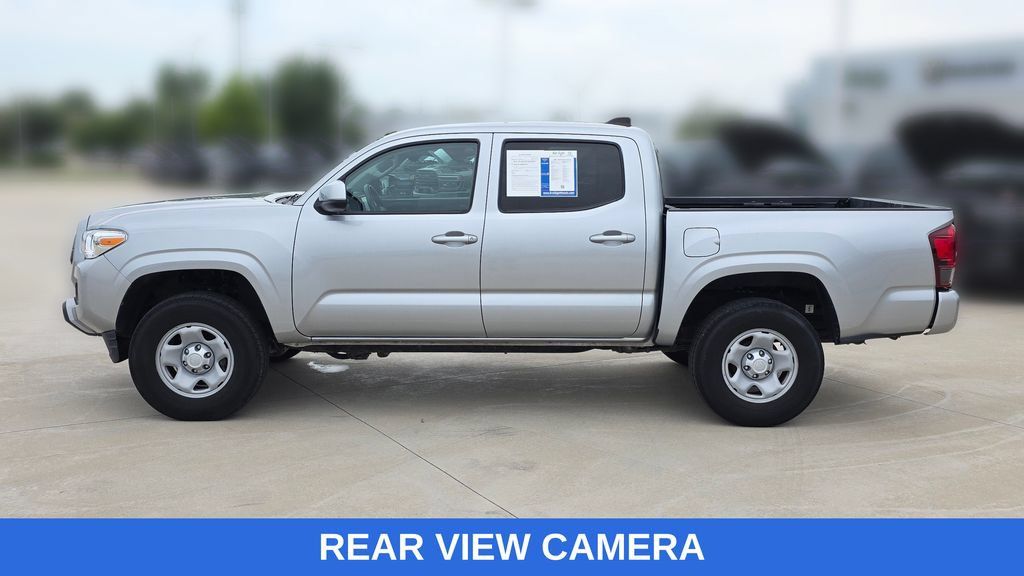 Used 2022 Toyota Tacoma SR AWD/4WD image 2