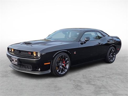 Used 2021 Dodge Challenger R/T Scat Pack w/ Plus Package image 3