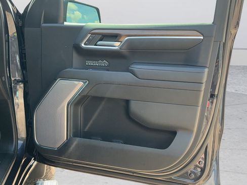 Used 2023 Chevrolet Silverado 1500 High Country w/ Technology Package AWD/4WD image 23
