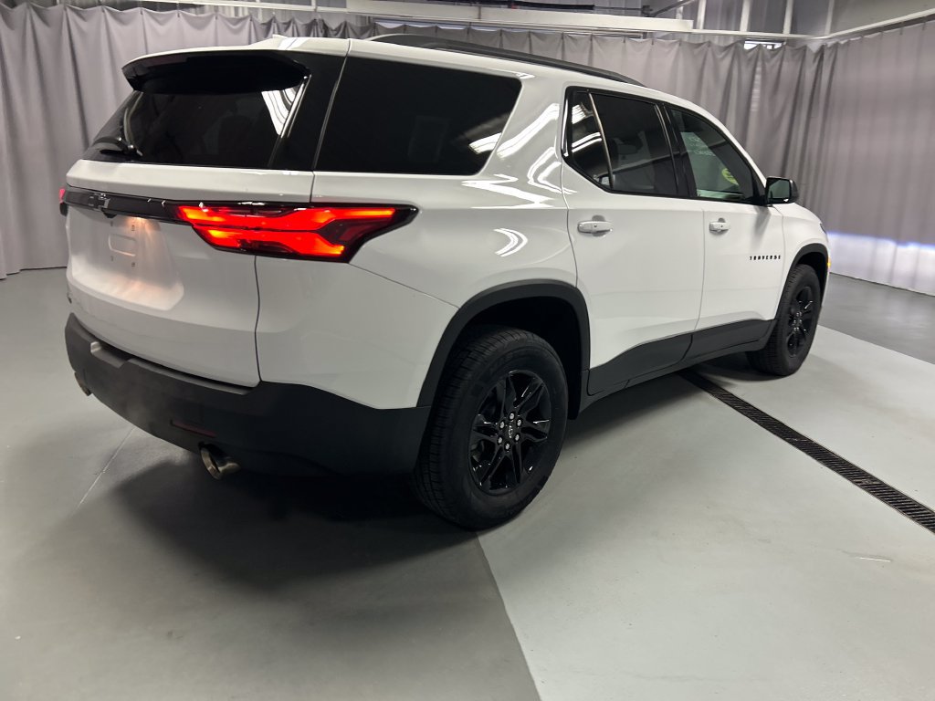 Used 2023 Chevrolet Traverse LS w/ Midnight/Sport Edition FWD image 7