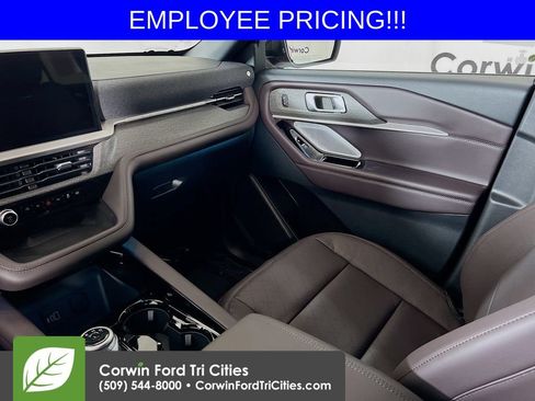 New 2026 Ford Explorer Platinum AWD/4WD image 29