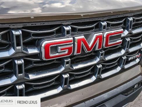Used 2023 GMC Canyon AT4 w/ AT4 Premium Package AWD/4WD image 11