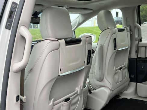 Used 2017 Chrysler Pacifica Limited FWD image 34