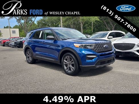 Used 2021 Ford Explorer XLT w/ Equipment Group 202A RWD image 1