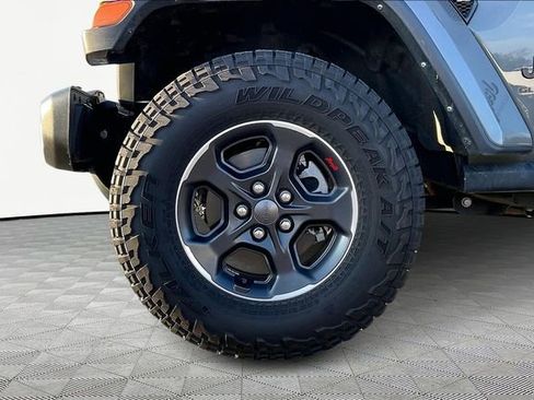 Used 2023 Jeep Gladiator Sport image 20