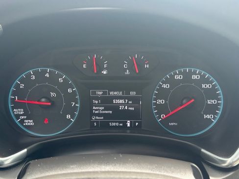 Used 2020 Chevrolet Equinox LS w/ LPO, Cargo Package FWD image 23
