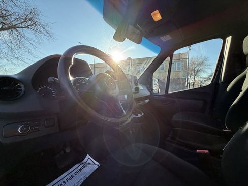 Used 2019 Mercedes-Benz Sprinter 170 image 14