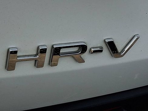 Certified 2023 Honda HR-V LX image 30